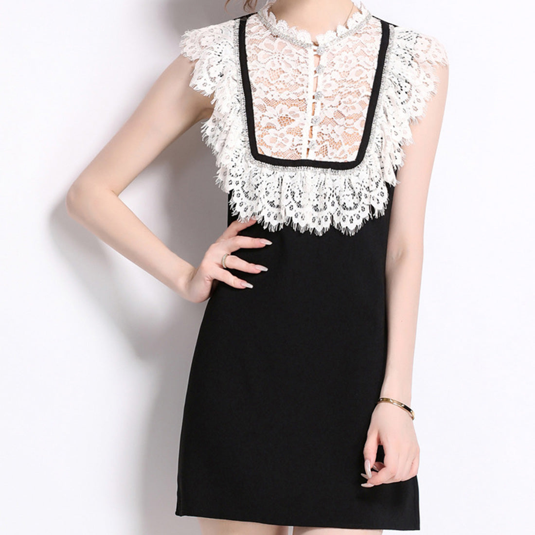 Chic Lace-Trimmed Dress with Sleek Silhouette