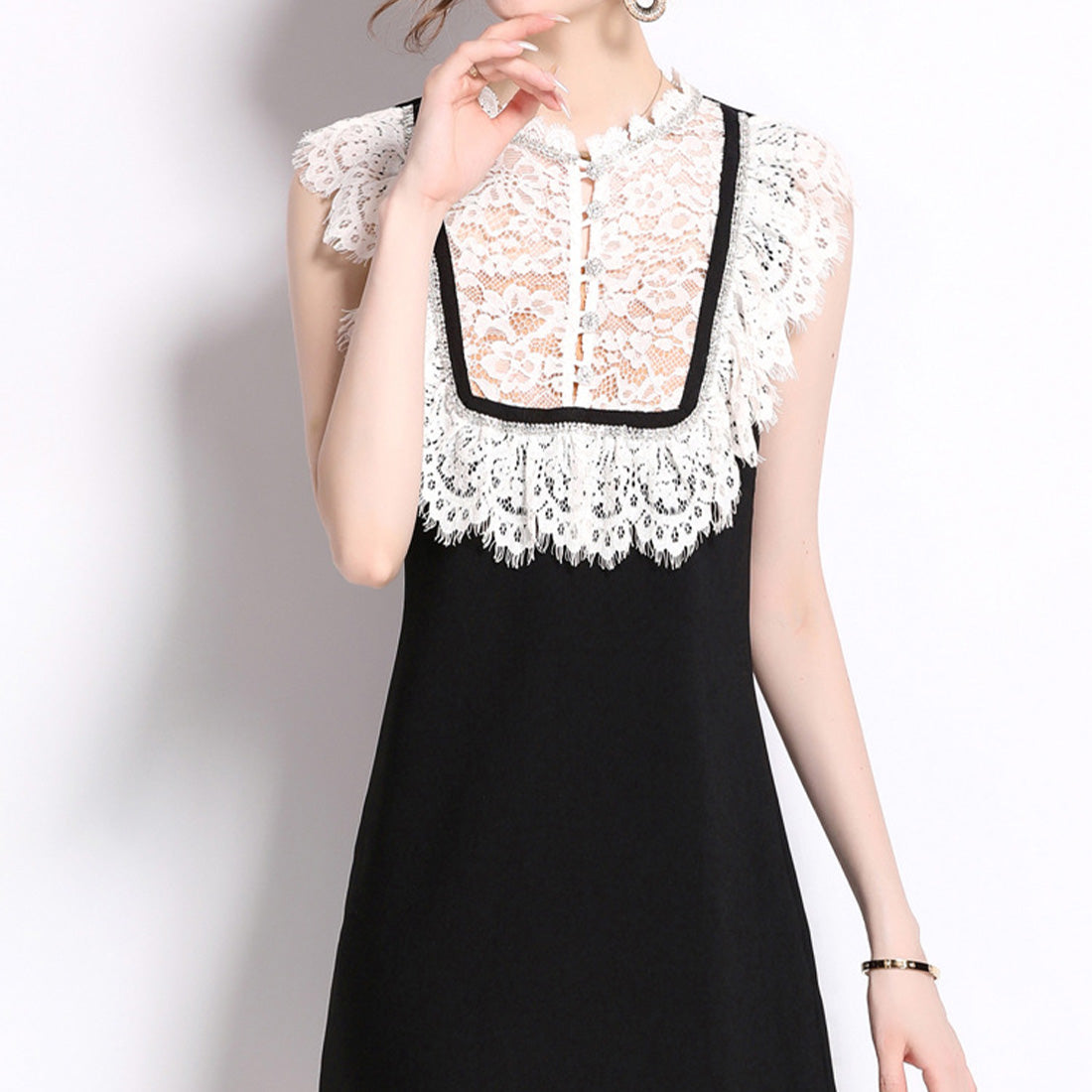 Chic Lace-Trimmed Dress with Sleek Silhouette