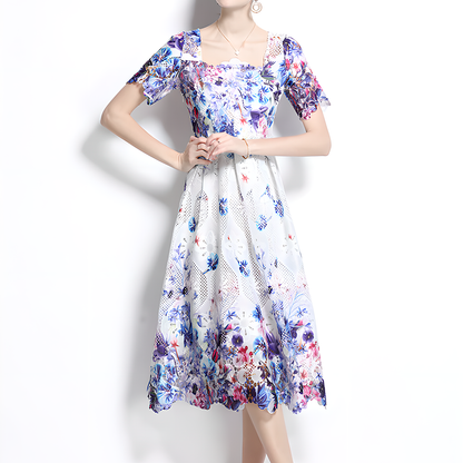 Romantic Floral Dress with Flattering Fit