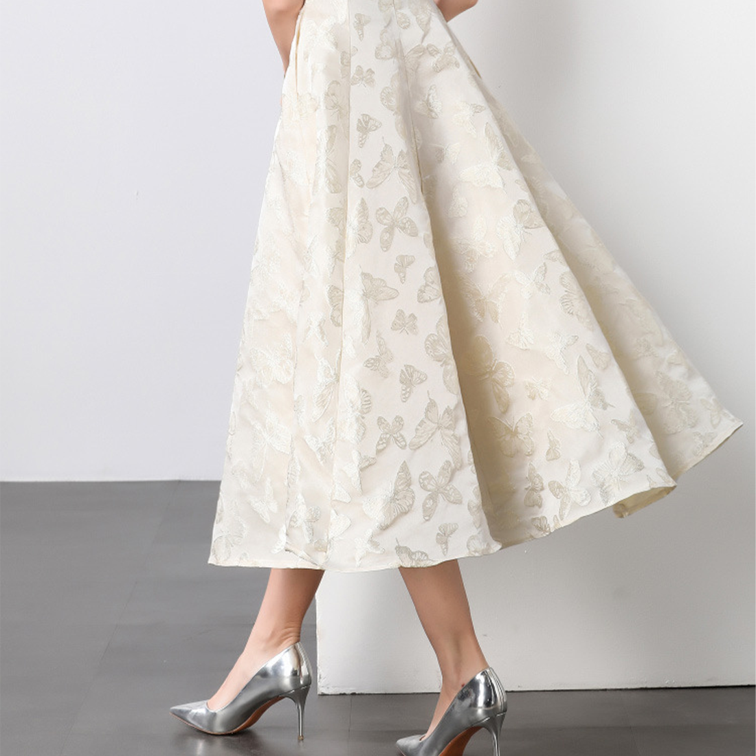 Elegant Sleeveless Jacquard Flared Dress